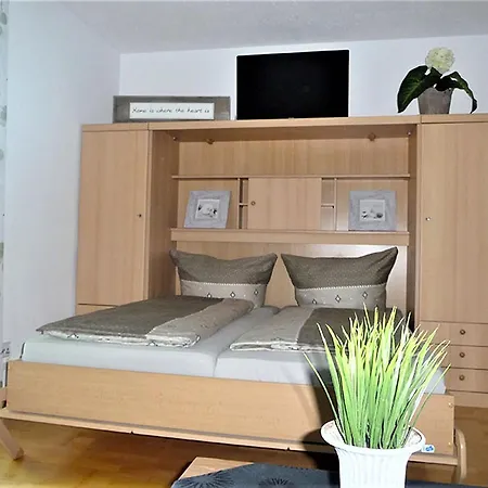 Apartment Gaestehaus Reischmann *